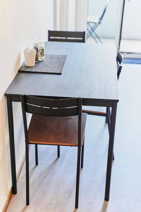 N2 Centrally Located 3-Room Apartment With Balcony Or Individual Rooms Karlsruhe Exterior foto
