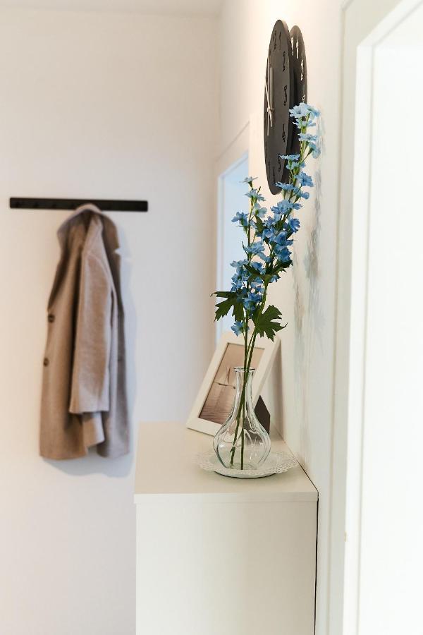 N2 Centrally Located 3-Room Apartment With Balcony Or Individual Rooms Karlsruhe Exterior foto