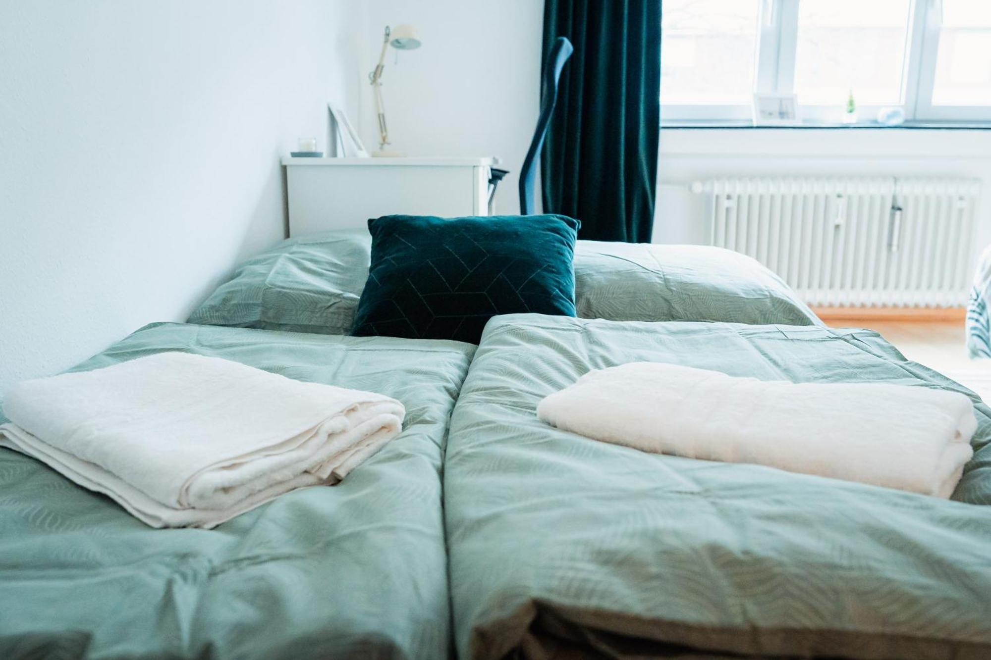 N2 Centrally Located 3-Room Apartment With Balcony Or Individual Rooms Karlsruhe Exterior foto